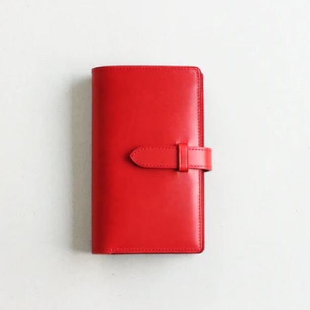 MUNEKAWA_Bi-fold wallet with strap “Fasten” ストラップ付縦長二つ折り財布1
