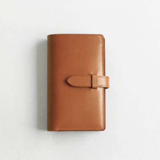 MUNEKAWA_Bi-fold wallet with strap “Fasten” ストラップ付縦長二つ折り財布2