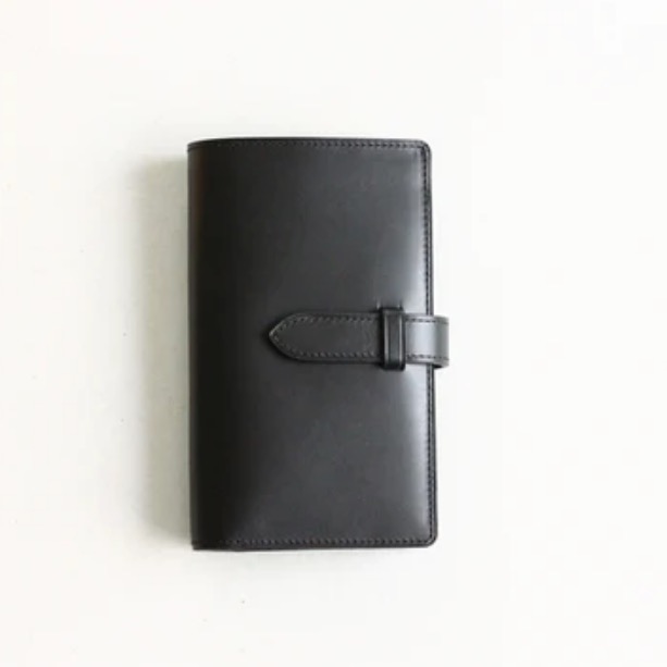 MUNEKAWA_Bi-fold wallet with strap “Fasten” ストラップ付縦長二つ折り財布4